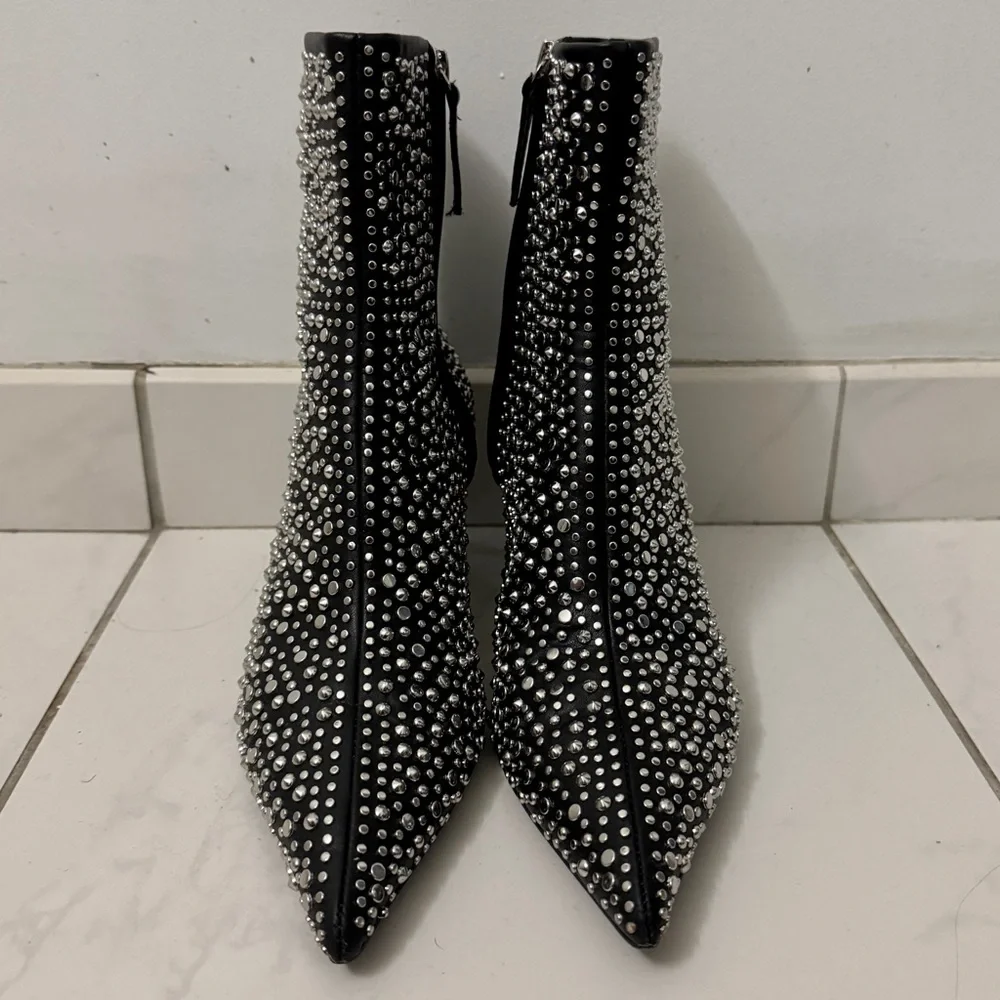 Zara Black Studded  Heeled Ankle Boots - Size 8 - Picture 6 of 16